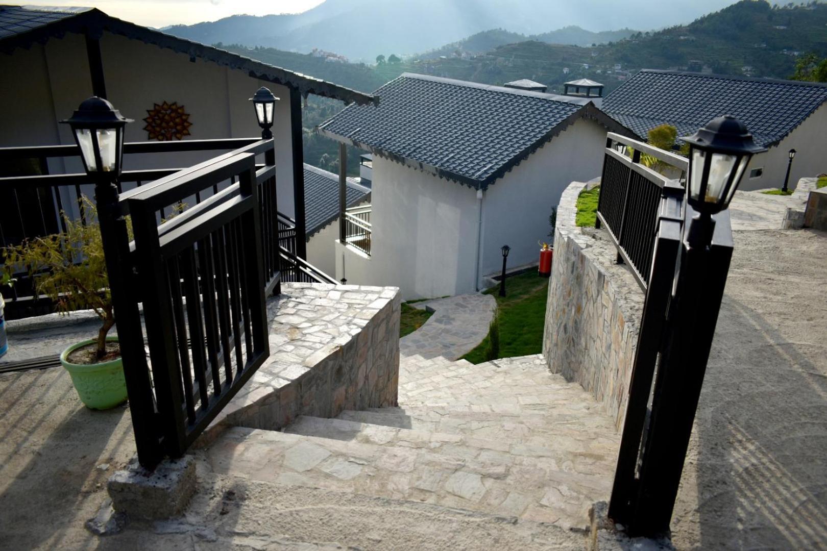 Rega Manivedya The Jungle Trail Resort Mukteshwar Exterior foto